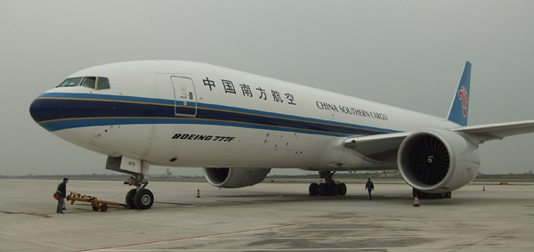 �|������